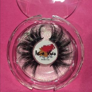 Luxury handmade MINK 3D lashes by Icevidabeauty